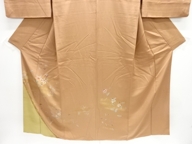  唐花模様刺繍訪問着